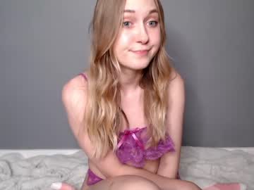 girl Asian Live Webcam with innocent_abby