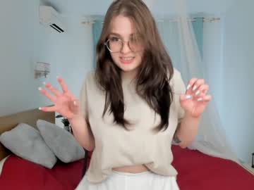 girl Asian Live Webcam with elvinaalltop