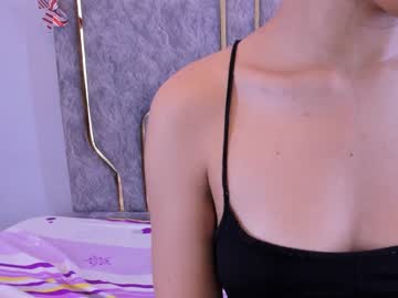girl Asian Live Webcam with mahyacollins