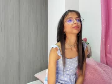 girl Asian Live Webcam with littlemoon18