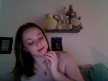 girl Asian Live Webcam with lavenderwren