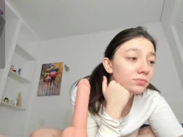 girl Asian Live Webcam with kitsune_rey