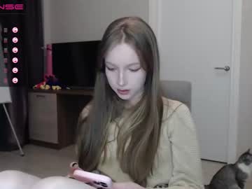 girl Asian Live Webcam with cringecringecringe