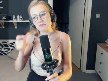 girl Asian Live Webcam with mind_of_heart