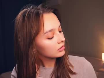 girl Asian Live Webcam with earthaarras