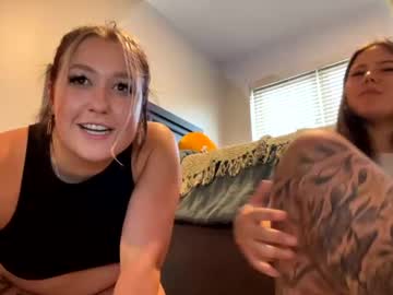 girl Asian Live Webcam with tatted_and_bratted