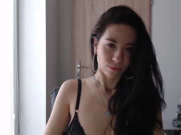 girl Asian Live Webcam with roselynsun