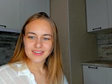 girl Asian Live Webcam with lindamildreda