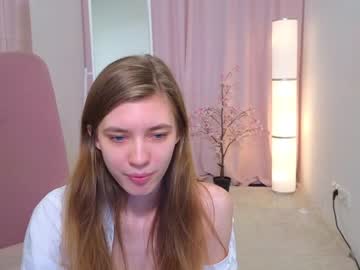girl Asian Live Webcam with ellaxsunrise