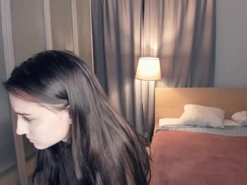 girl Asian Live Webcam with alice_caprrice