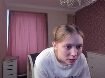 girl Asian Live Webcam with rowenacarrington