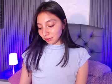 girl Asian Live Webcam with kendall_saenz