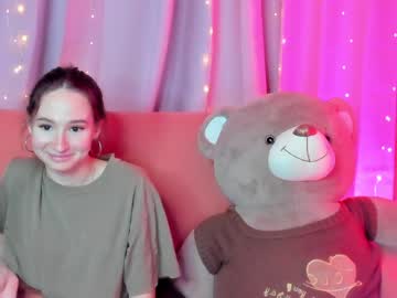 girl Asian Live Webcam with nicky_fl0wer