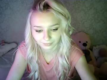 girl Asian Live Webcam with kelly_mitch