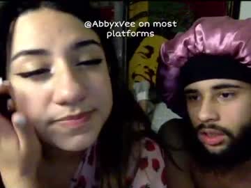 couple Asian Live Webcam with abbyxvee_xjay