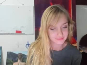 girl Asian Live Webcam with cutiepainter