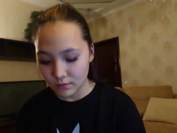 girl Asian Live Webcam with binnawon