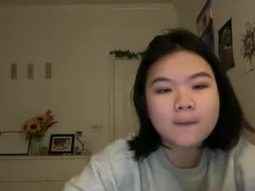 girl Asian Live Webcam with flowerlvr