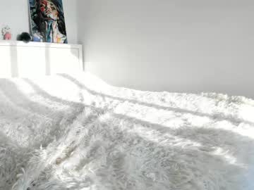 girl Asian Live Webcam with lilyrouzi