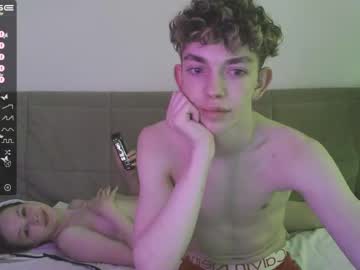 couple Asian Live Webcam with ralph_cole