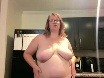 girl Asian Live Webcam with mamamilkqueen