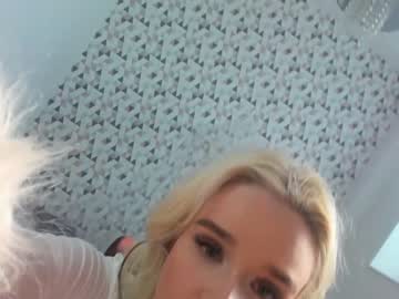girl Asian Live Webcam with blonde_tina