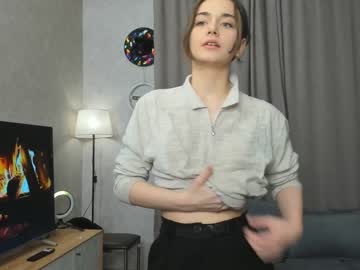 girl Asian Live Webcam with sienaswanson
