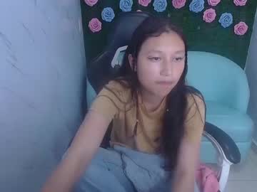 girl Asian Live Webcam with luna_a_