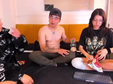 couple Asian Live Webcam with taylor_n_conor