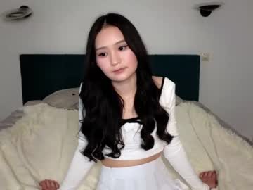 girl Asian Live Webcam with cuuute_vibe