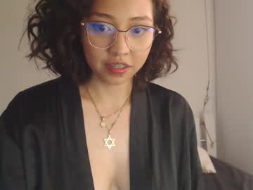 girl Asian Live Webcam with hanna_luvv