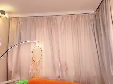girl Asian Live Webcam with angellshy