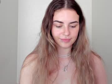 girl Asian Live Webcam with emmycrystal_