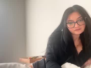 girl Asian Live Webcam with petiteasiant