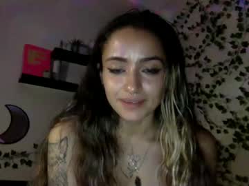 girl Asian Live Webcam with trippyhippieex