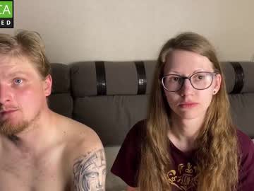 couple Asian Live Webcam with flugegeheimencouple