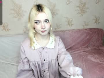 girl Asian Live Webcam with misamalady