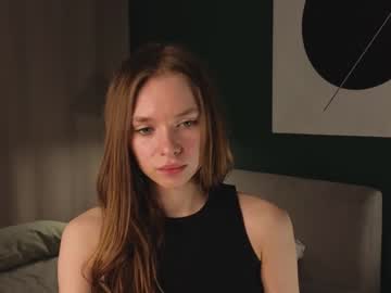 girl Asian Live Webcam with elenegilbertson