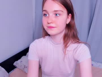 girl Asian Live Webcam with queenof_love