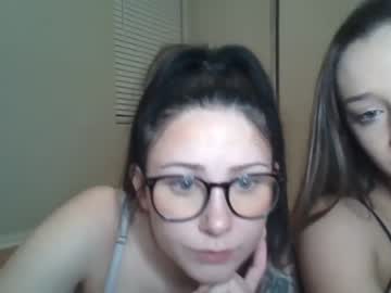 couple Asian Live Webcam with rileyxtaylor