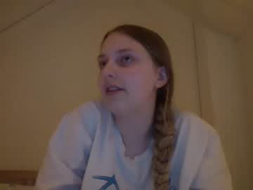 girl Asian Live Webcam with pinkyleaf