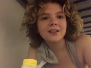 girl Asian Live Webcam with islalynn