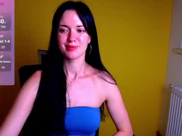 girl Asian Live Webcam with merry_berryy_