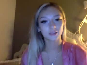 girl Asian Live Webcam with katlatte