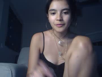 girl Asian Live Webcam with ladiablavalentina