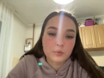 girl Asian Live Webcam with lourenmoon