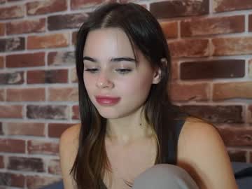 girl Asian Live Webcam with lindaclars