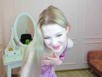 girl Asian Live Webcam with _princess_zelda_