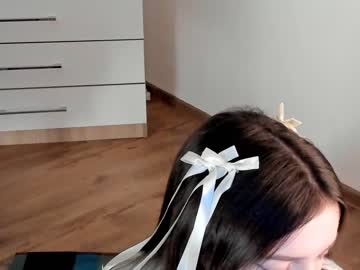 girl Asian Live Webcam with abigailkeira