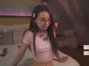 girl Asian Live Webcam with meow_mary